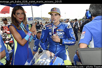 motogp_pit_babe_028_saint_marin_misano_2015.jpg