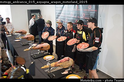 motogp_ambiance_015_espagne_aragon_motorland_2015.jpg