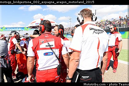 motogp_bridgestone_002_espagne_aragon_motorland_2015.jpg