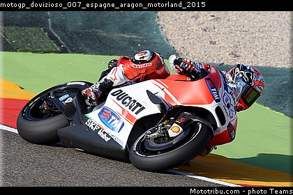 motogp_dovizioso_007_espagne_aragon_motorland_2015.jpg