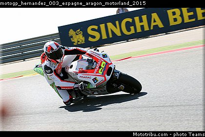 motogp_hernandez_003_espagne_aragon_motorland_2015.jpg
