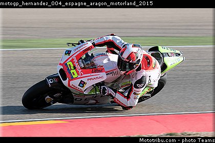 motogp_hernandez_004_espagne_aragon_motorland_2015.jpg