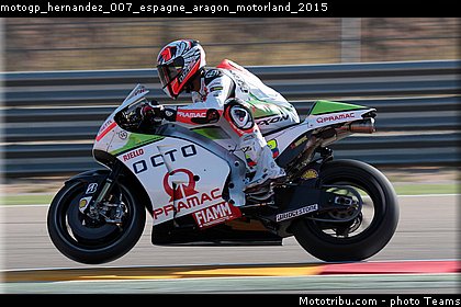 motogp_hernandez_007_espagne_aragon_motorland_2015.jpg