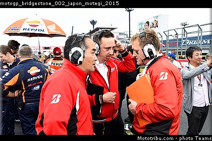 motogp_bridgestone_002_japon_motegi_2015.jpg