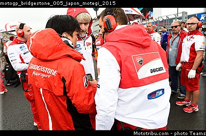 motogp_bridgestone_005_japon_motegi_2015.jpg