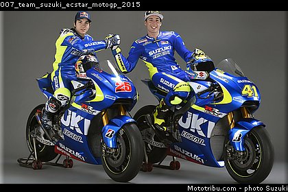007_team_suzuki_ecstar_motogp_2015.jpg
