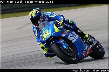 024_team_suzuki_ecstar_motogp_2015.jpg