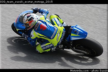 030_team_suzuki_ecstar_motogp_2015.jpg