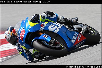 032_team_suzuki_ecstar_motogp_2015.jpg