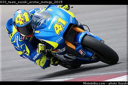 033_team_suzuki_ecstar_motogp_2015.jpg