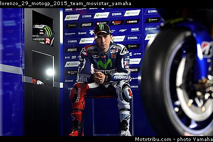 lorenzo_29_motogp_2015_team_movistar_yamaha.jpg