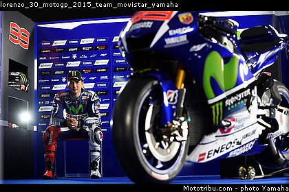 lorenzo_30_motogp_2015_team_movistar_yamaha.jpg