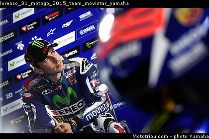 lorenzo_31_motogp_2015_team_movistar_yamaha.jpg