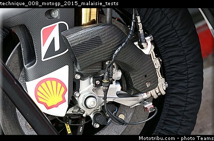 technique_008_motogp_2015_malaisie_tests.jpg