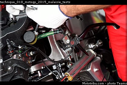 technique_018_motogp_2015_malaisie_tests.jpg