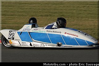 makkula_petri_karttiala_timo_003_sidecar_2013_allemagne_sachsenring.jpg