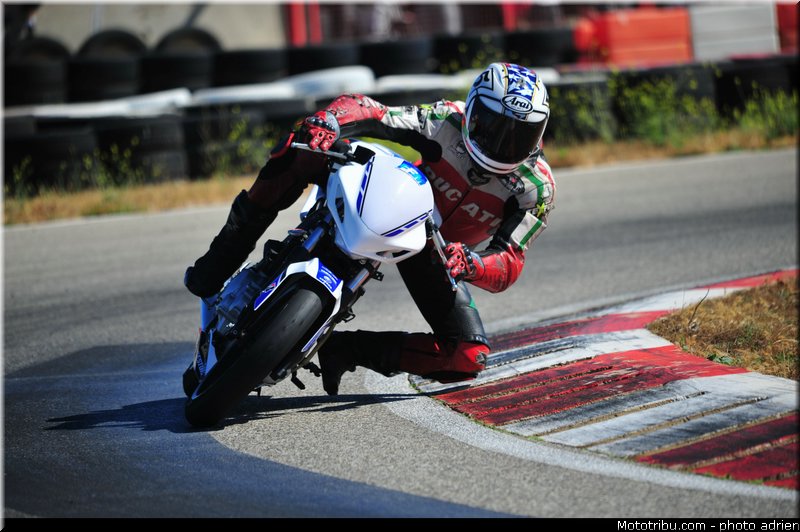 rouge_009_ecole_zf_grand_prix_2013_eyguieres