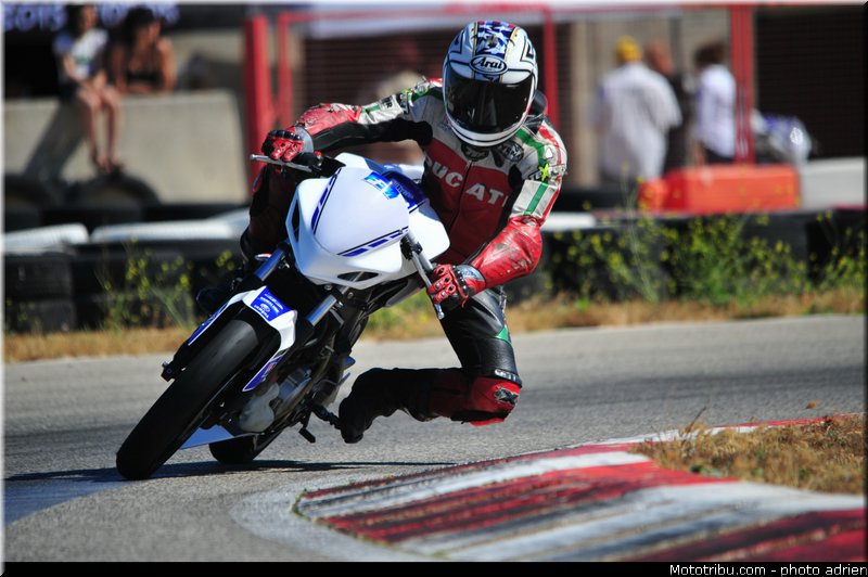 rouge_010_ecole_zf_grand_prix_2013_eyguieres