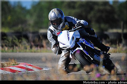 blanc_002_ecole_zf_grand_prix_2013_eyguieres.jpg