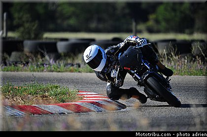 noir_001_ecole_zf_grand_prix_2013_eyguieres.jpg
