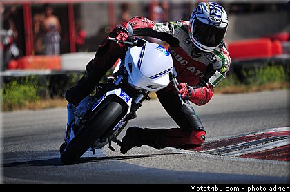 rouge_005_ecole_zf_grand_prix_2013_eyguieres.jpg