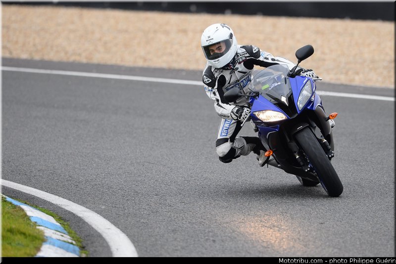 coupe_yamaha_yzf_125_r_2013_finale_carole_022