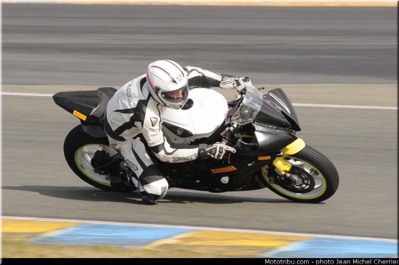 002_essais_pre_le_mans_fsbk_2014