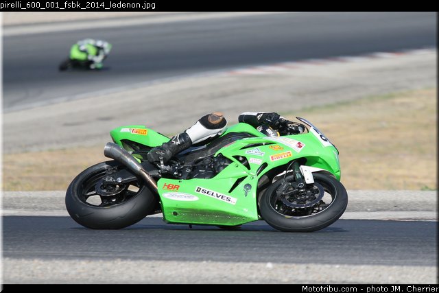 pirelli_600_001_fsbk_2014_ledenon