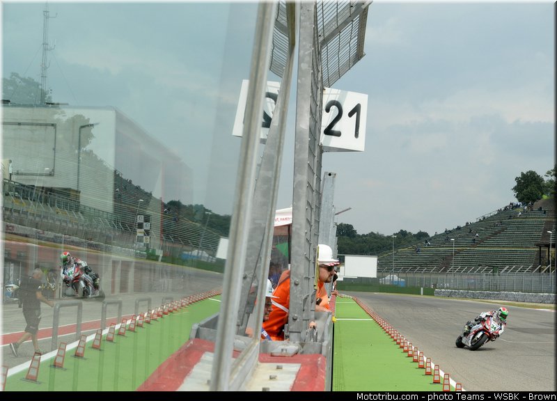 superbike_giugliano_004_italie_imola_2013