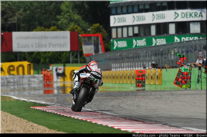 superbike_giugliano_008_italie_imola_2013