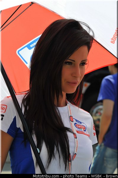 superbike_pit_babe_008_italie_imola_2013