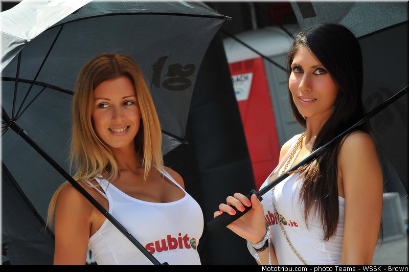 superbike_pit_babe_013_italie_imola_2013