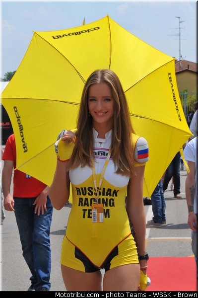 superbike_pit_babe_014_italie_imola_2013