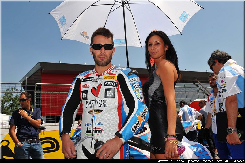 superbike_pit_babe_019_italie_imola_2013