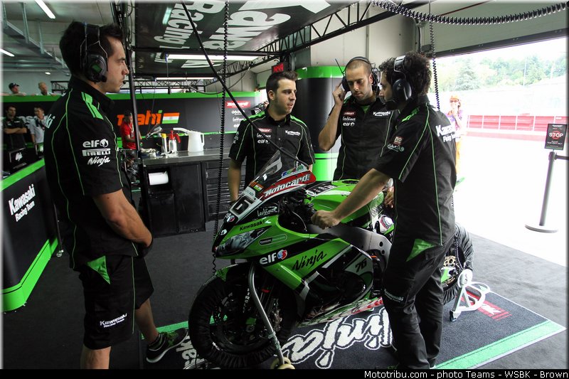 superbike_pit_babe_043_italie_imola_2013