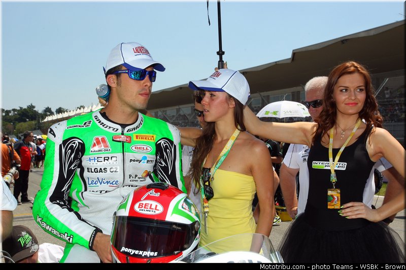 superbike_pit_babe_047_italie_imola_2013