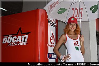 superbike_pit_babe_016_italie_imola_2013.jpg