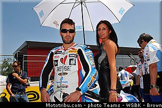 superbike_pit_babe_019_italie_imola_2013.jpg