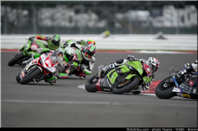 1000stk_003_wsbk_2013_angleterre_silverstone
