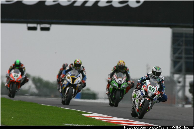 superbike_035_wsbk_2013_angleterre_silverstone