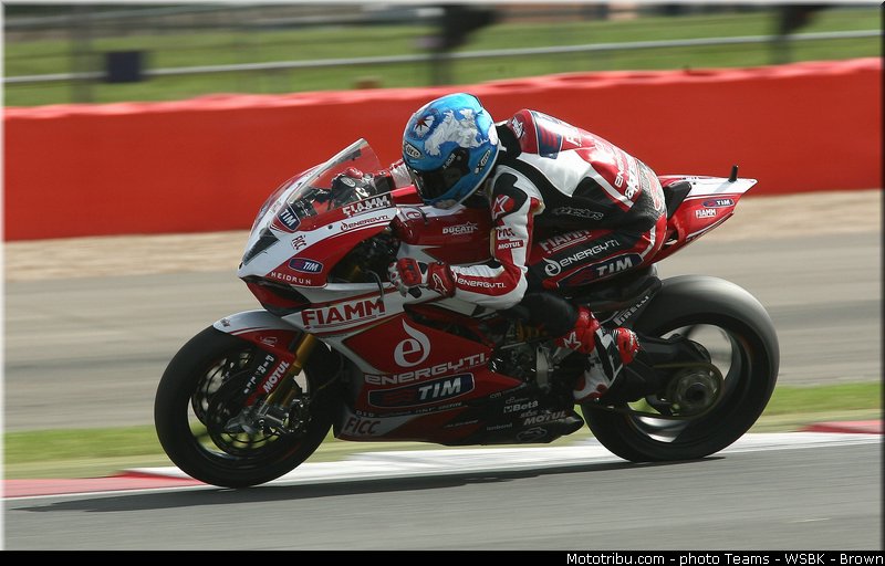superbike_checa_006_wsbk_2013_angleterre_silverstone