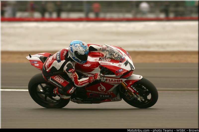 superbike_checa_011_wsbk_2013_angleterre_silverstone