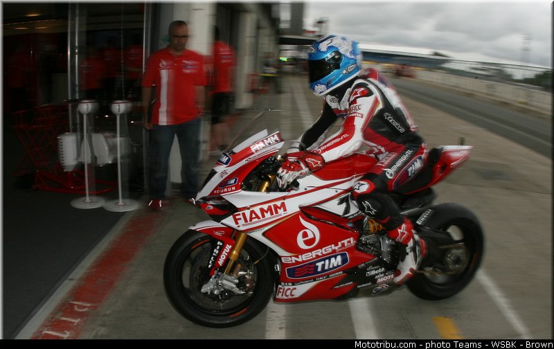 superbike_checa_012_wsbk_2013_angleterre_silverstone