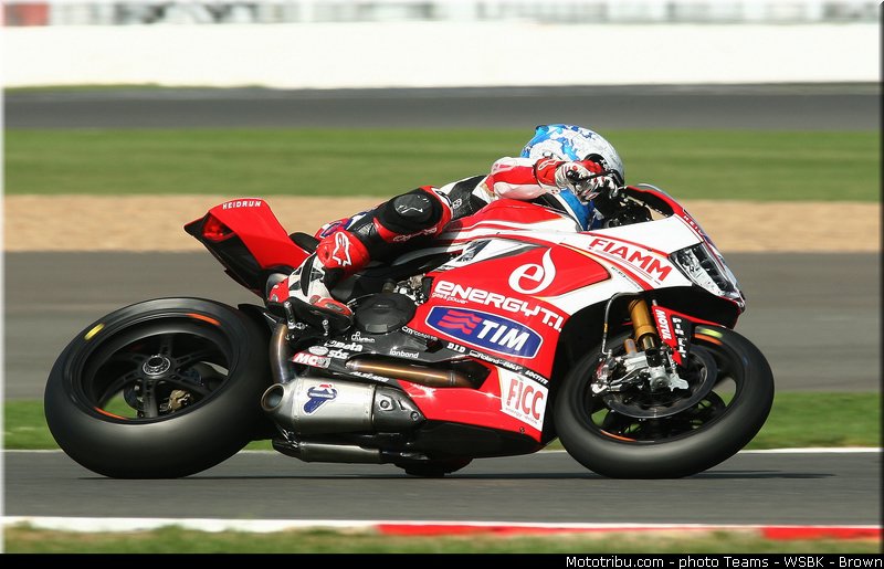 superbike_checa_013_wsbk_2013_angleterre_silverstone
