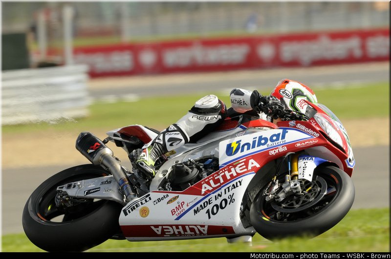 superbike_giugliano_001_wsbk_2013_angleterre_silverstone