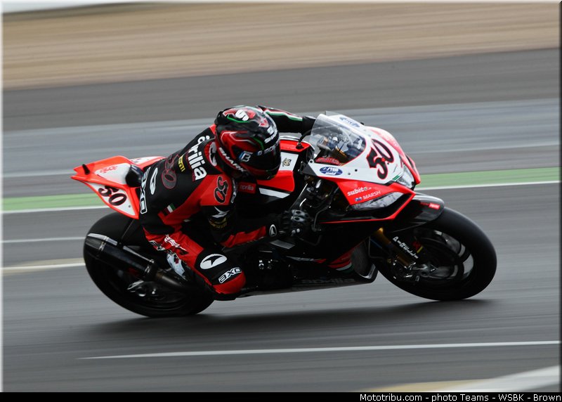 superbike_guintoli_006_wsbk_2013_angleterre_silverstone