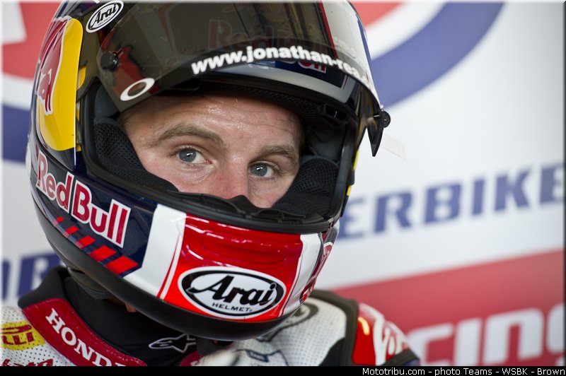 superbike_rea_001_wsbk_2013_angleterre_silverstone