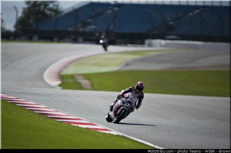 superbike_rea_006_wsbk_2013_angleterre_silverstone