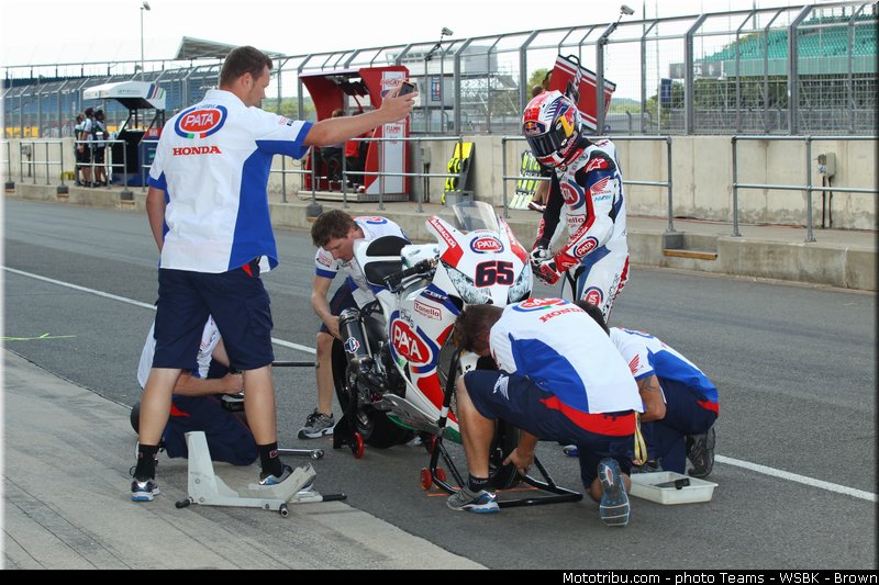 superbike_rea_019_wsbk_2013_angleterre_silverstone