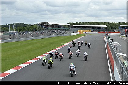 superbike_003_wsbk_2013_angleterre_silverstone.jpg